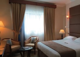 THE PARK HOTEL Formerly Al Jawhara Gardens 5