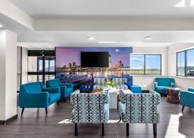 Clarion Pointe Milwaukee Airport 5