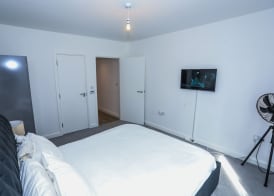 Exquisite One Bed Apartment 5