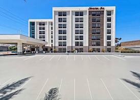 Hampton Inn by Hilton Los Angeles Airport 3