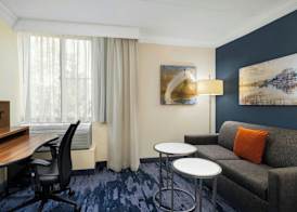 Fairfield by Marriott Inn & Suites Herndon Reston 5