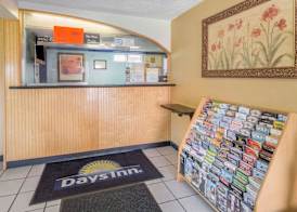 Days Inn by Wyndham San Bernardino Casino 5