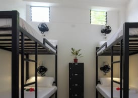 Sip Sunset Hostel and Lounge 5