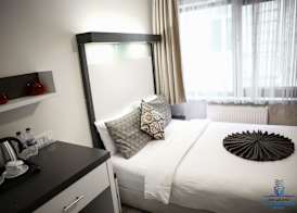 The Legend Platine Suite 3