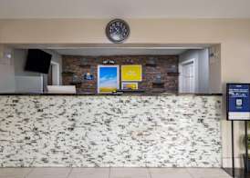 Days Inn by Wyndham Anderson 3
