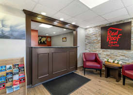Red Roof Inn & Suites Swansea 3