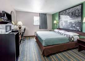 Super 8 by Wyndham Chickasha 3