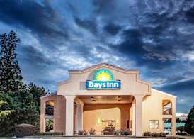 Days Inn by Wyndham Kennesaw 3