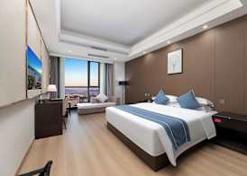 Ramada by Wyndham Zhangjiajie 4