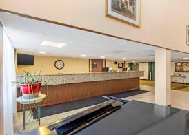 MainStay Suites Lansing West 2