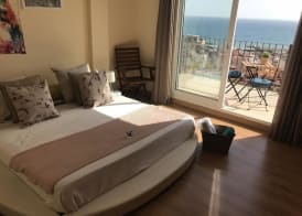 Rooms in Seafront Villa 4