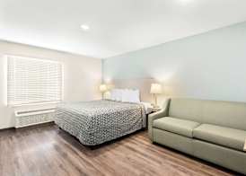 WoodSpring Suites Savannah West Chatham Parkway 4