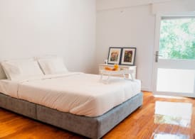 Seaside Elegance and Tranquility 5