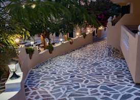 Kyra Panagia Hotel 5