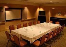 Ramada by Wyndham Uniontown 3