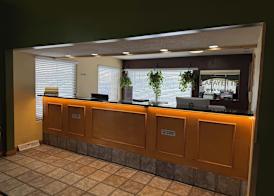 Lafayette Inn & Suites 5