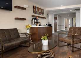 Econo Lodge Inn & Suites Santa Rosa South 3