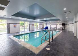 Hampton Inn & Suites Greensboro/Coliseum Area 5