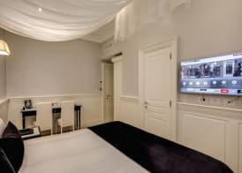Hotel Tito 5