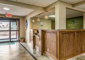 Quality Inn I-74 Batesville 3