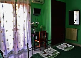 Yellow Room - B b S Elia 2