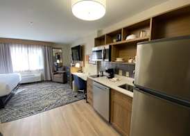 Candlewood Suites WILLIAMSPORT by IHG 4