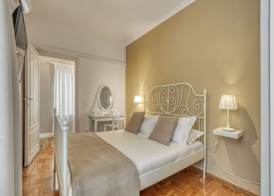 ATRHOME penthouse Frattina 4
