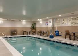 Hampton Inn & Suites - Knoxville Papermill Drive, TN 4