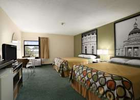 Super 8 by Wyndham Columbia City 3