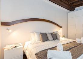 Rental in Rome Scala Deluxe Terrace 4