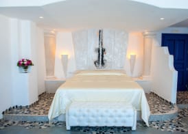 Astarte Suites 3