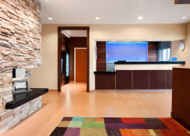Fairfield Inn & Suites Lansing West 2