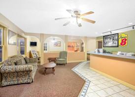 Super 8 by Wyndham Christiansburg 3