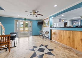 Days Inn by Wyndham Kenedy/Karnes City 2