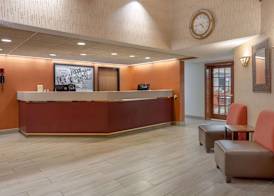 Super 8 by Wyndham Wausau 3