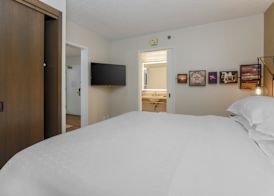 Sheraton Suites Market Center Dallas 5