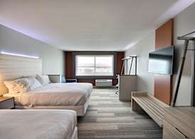 Holiday Inn Express & Suites FOND DU LAC by IHG 4