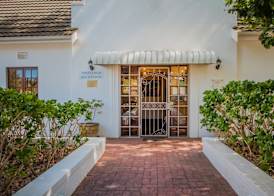 Aan de Oever Guesthouse 2
