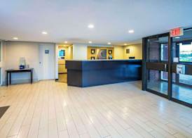 Comfort Inn 2