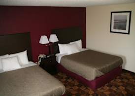 AmericInn by Wyndham Elkhorn Near Lake Geneva 5