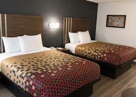 Econo Lodge Calhoun South 5