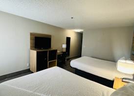Days Inn by Wyndham Shawnee 4