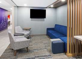 Holiday Inn Express CLEVELAND AIRPORT - BROOK PARK by IHG 3