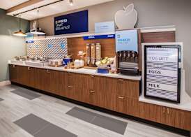 Holiday Inn Express & Suites GONZALES by IHG 2