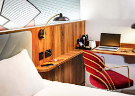 Ibis Styles London Heathrow East 5