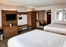 Holiday Inn Express & Suites CONCORD by IHG 3