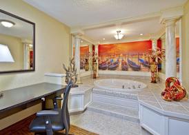 Holiday Inn Express & Suites SHARON-HERMITAGE by IHG 5