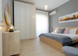 Elegant 3-Bed Apartment 10' Termini Wi-Fi AC 4