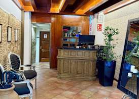 Hotel Catalina Suites 2