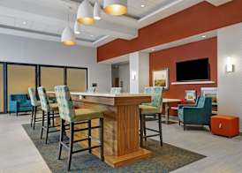 Hampton Inn & Suites Belleville 2